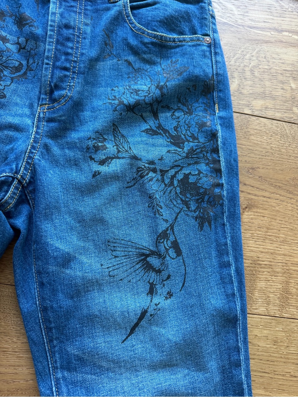 Alice & Olivia Straight Leg Jeans - altered - Picture 6 of 13